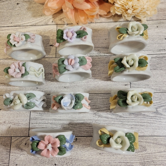 Vintage Mid-Century Porcelain Napkin Holders Rings Decorative Past/Set of 11 - Picture 3 of 5